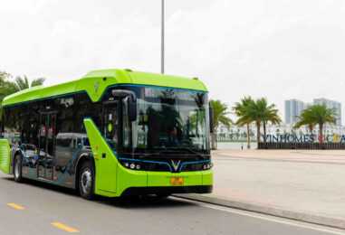 VinBus Officially Operates the First Smart Electric Bus in Vietnam